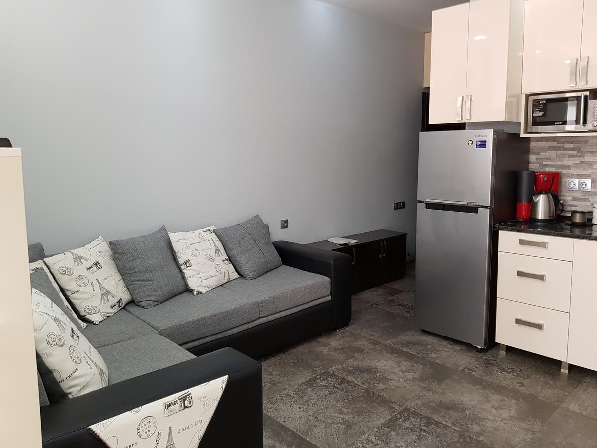 Apartament Gia Батуми Экстерьер фото